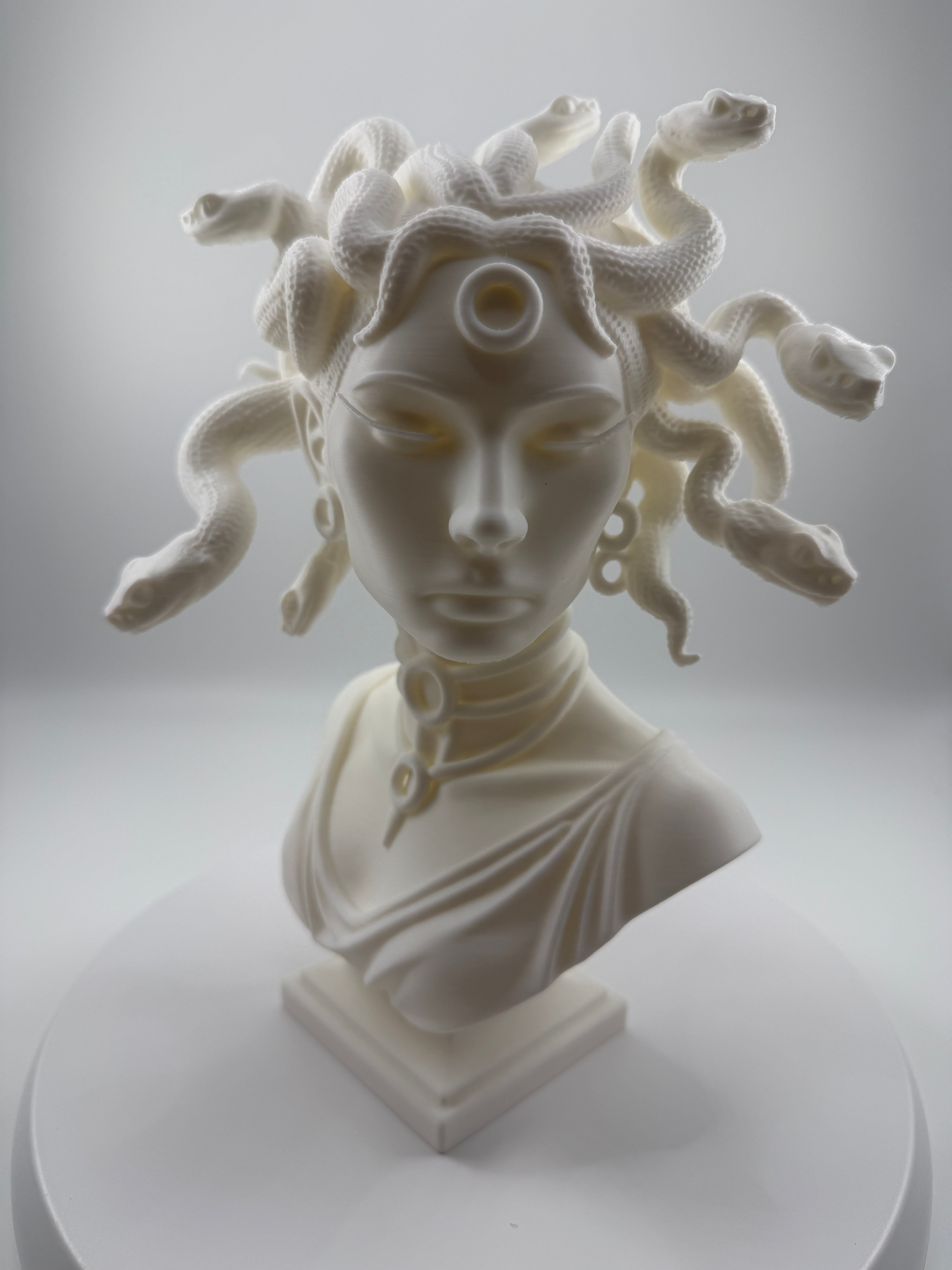 Medusa Bust Statue – 3D Printed Greek Mythology Sculpture, Gothic Home Accent